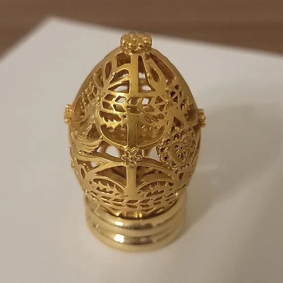 1988 Franklin Mint Golden Filigree Easter Egg - Picture 3 of 9